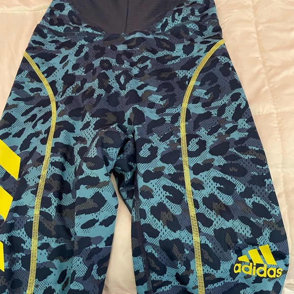 Men’s XS Adidas running suite - Picture 4 of 6